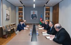 Avstriyanın yeni səfiri etimadnaməsinin surətini Ceyhun Bayramova təqdim etdi – FOTO