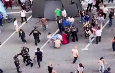 Tədbirdə üzərinə LED ekran aşan qadının SON DURUMU