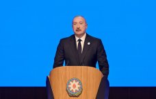 İlham Əliyev: &ldquo;Emosiyalara qapılsaydıq, üçüncü Zəfər Tağı İrəvanın mərkəzində ucaldılardı" - VİDEO