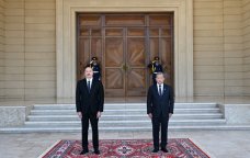 İlham Əliyev Kamboca Baş nazirini qarşıladı - FOTO/VİDEO