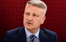 Ərdoğanın Azərbaycana qarşı çıxan müşaviri istefa verdi