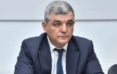 Fazil Mustafadan qalmaqallı açıqlama - “Məktəb qalıb direktorun ümidinə...”