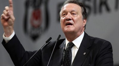 “Beşiktaş”ın prezidenti istefa verdi