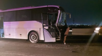 Bakı-Quba yolunda avtobus qəzaya uğradı, yaralı var - FOTO