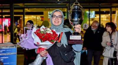 Azərbaycan şahmatçısı: Gümüş medalı anama həsr edirəm - FOTO