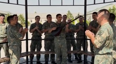 Azərbaycan əsgərinin BİR GÜNÜ - VİDEO