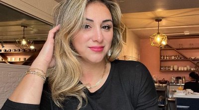 Azərbaycanlı aparıcı ilk dəfə hindistanlı əri ilə FOTOsunu yaydı