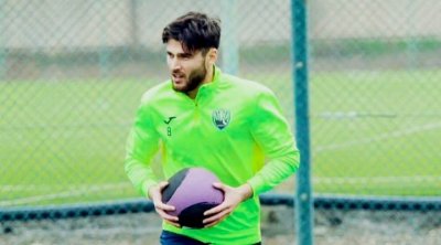 Azərbaycanlı futbolçu Kosovo klubu ilə ANLAŞDI