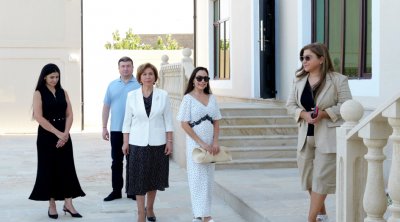 Leyla Əliyeva “Tut Əlimdən” Uşaqlar üçün Sosial Reabilitasiya Mərkəzi ilə tanış oldu - FOTO
