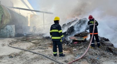 Sumqayıtda zavoddakı yanğın SÖNDÜRÜLDÜ - FOTO