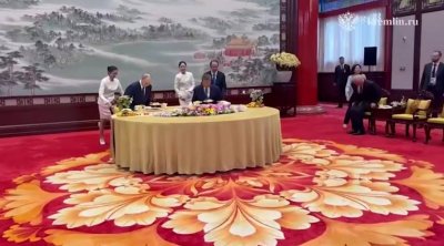 Putin Pekində Si Cinpinlə ikitərəfli danışıqlar apardı - VİDEO