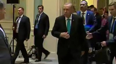 Ərdoğan Peskovu iki dildə salamladı – VİDEO