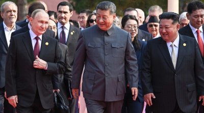 Tramp Si Cinpindən Putin və Kim Çen Ina salamlarını çatdırmağı xahiş edib