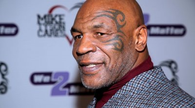 Tayson yenidən rinqə çıxacaq – FOTO