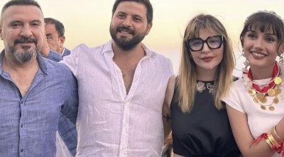 Tanınmış aktrisa nişanlandı – VİDEO