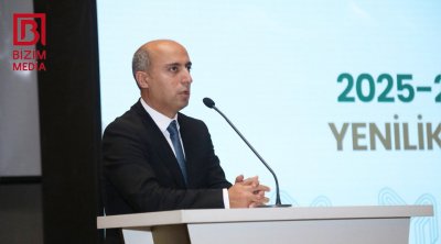 “Oturub uşaqlara normal dərslik yazmaq lazımdır” – Emin Əmrullayev