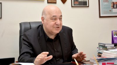 Çingiz Abdullayev: "Bilir ərinin ikinci ailəsi var, deyir ki, nə olsun?"