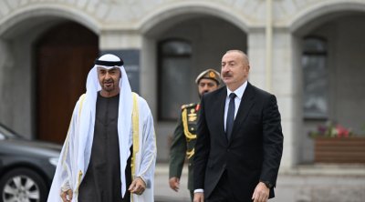 İlham Əliyev BƏƏ Prezidentini Şuşada belə qarşıladı - FOTO