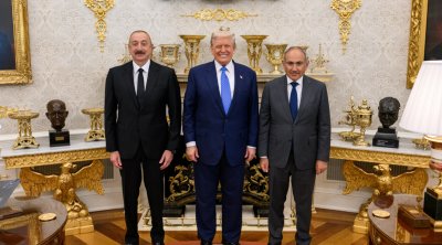 Trampdan Azərbaycanla bağlı növbəti PAYLAŞIM - FOTO