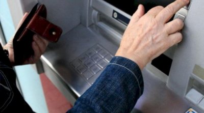 Oleq Qazmanovun Ermənistan vətəndaşı tərəfindən pensiya yığımları ələ keçirildi