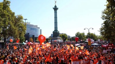 Fransada kütləvi etirazlar DAVAM EDİR: 1 milyondan çox insan küçələrdə - FOTO/VİDEO