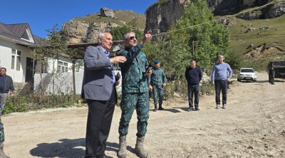 Elçin Quliyev Qusarda palçıq püskürən əraziyə baş çəkdi - FOTO