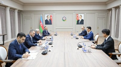 Əli Əsədov Beynəlxalq Konkisürmə Birliyinin prezidenti ilə görüşüb