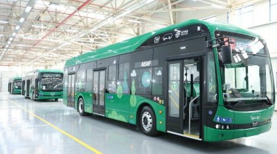 Sumqayıt Sənaye Parkında istehsal olunan ilk elektrik avtobusu "BakuBus"a VERİLDİ - FOTO
