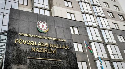 Bakı bulvarında dənizdə batma təhlükəsi olan şəxs XİLAS EDİLDİ - VİDEO