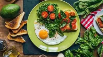 Bu sadə salat qan təzyiqini aşağı salmağa KÖMƏK EDİR