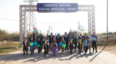 Cocuq Mərcanlıdan Cəbrayıl şəhərinə məktəblilərin ZƏFƏR YÜRÜŞÜ - FOTO