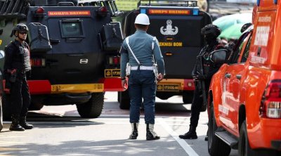 İndoneziyada məktəbdə partlayış: 96 nəfər xəsarət aldı – VİDEO