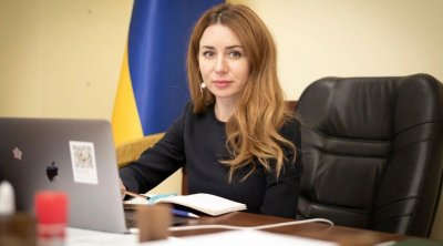 Ukraynada xanım nazir İSTEFA VERDİ