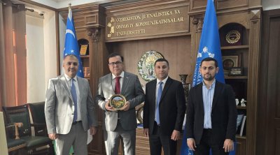 Tanınmış jurnalistlər Özbəkistanda səfir və rektorla görüşdü - FOTO/VİDEO