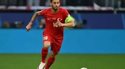 Hakan Çalhanoğlu Türkiyə millisinin heyətindən çıxarıldı
