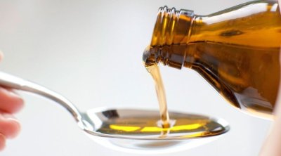 Dərman əvəzinə ZƏHƏR: Öskürək siropundan onlarla uşaq həyatını itirdi