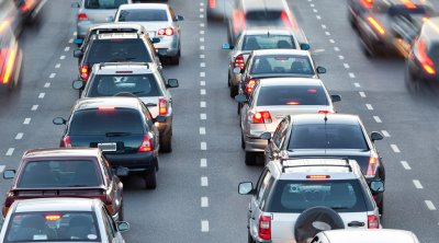 Sürücülərin NƏZƏRİNƏ: Yollarda tıxac var