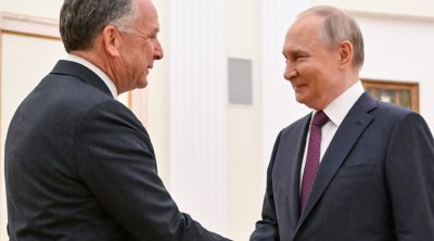 Tramp Uitkoffla Kuşneri Putinin yanına göndərir