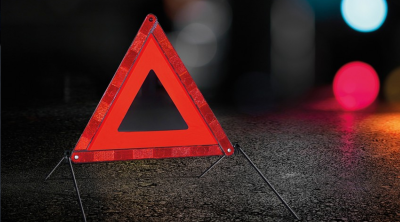 Xızıda yük maşını dəmir arakəsməyə çırpıldı - ÖZƏL