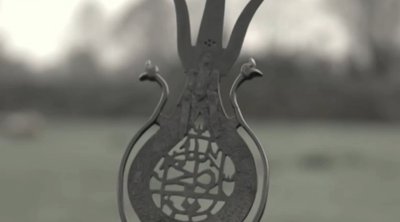 Astarada Səfəvilərə aid döyüş bayrağının başlığı TAPILDI - VİDEO