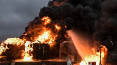 Rusiyada neft bazası yanır - VİDEO