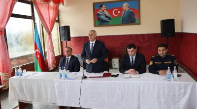 Şirvanlı sakinləri kənd yolları ilə bağlı problemləri rayon rəhbərinə çatdırdılar - FOTO