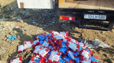 İrandan Azərbaycana idxal edilən konfet məhv edildi – FOTO