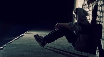 Evə gec gəldiyi üçün irad bildirən atasını öldürdü – TƏFƏRRÜAT