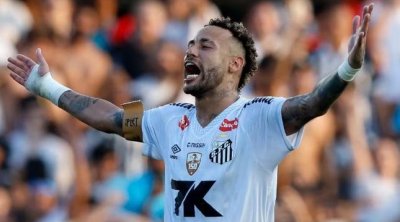 Neymarın “Santos”la müqaviləsi ERTƏLƏNDİ