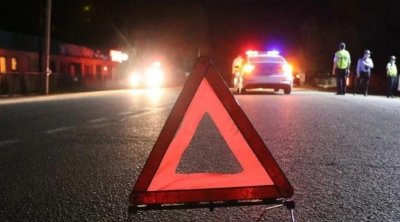 Saray körpüsündə minik avtomobili ilə sərnişin avtobusu toqquşdu - VİDEO