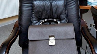 Dövlət Vergi Xidmətinin rəisinə iki yeni müşavir TƏYİN EDİLDİ