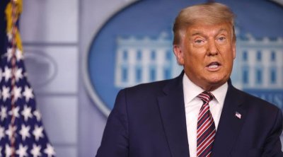 Tramp hökuməti miqrantlara 3000 dollar TƏKLİF EDİR