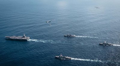 ABŞ Sakit okeanda narkotik daşıyan gəmini vurdu