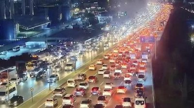 Sürücülərin DİQQƏTİNƏ: Bakının 18 küçə və prospektində tıxac var